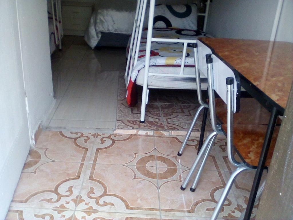 Guest House Macauly Johannesburg Exterior foto